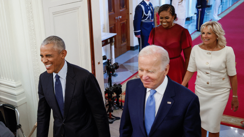 Obamas make first public look in six months with ‘regarding’ physique language | Invesloan.com
