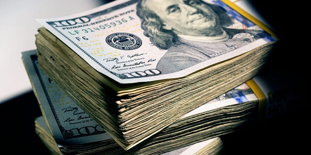 Lawmakers Propose Nationwide Monthly Basic Income Experiment | Invesloan.com