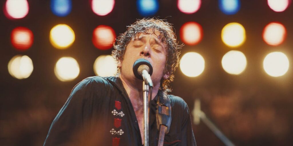 Is Jeremy Allen White Singing As Springsteen in ‘Deliver Me From Nowhere’? | Invesloan.com