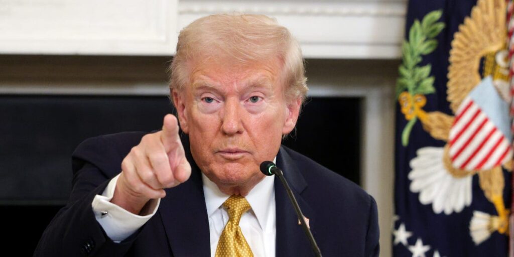 Trump Says He Will Raise Tariffs on Canada Another 10% Over Reagan Ad | Invesloan.com