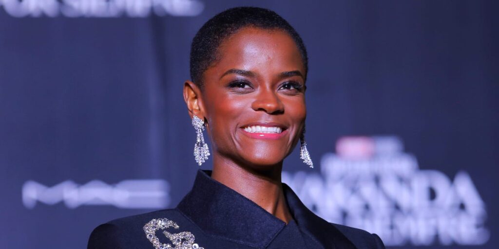 Celebrities With Birthdays on Halloween | Invesloan.com