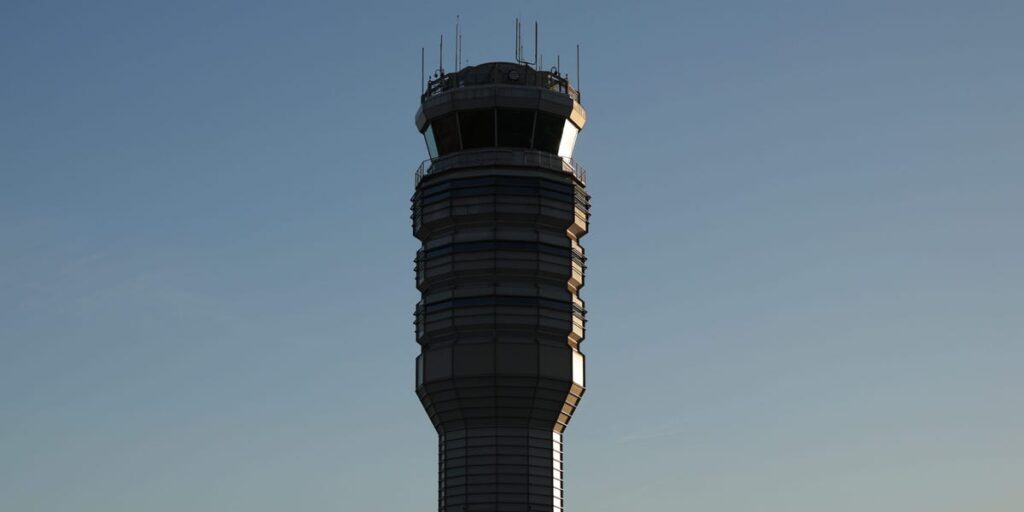 Tension Is at an All-Time High: Air Traffic Controllers’ Union Chief | Invesloan.com