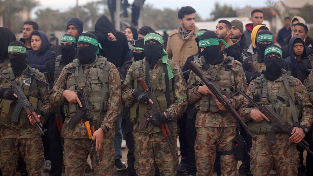 Hamas at hand over physique of one other Israeli hostage as Trump deadline looms | Invesloan.com