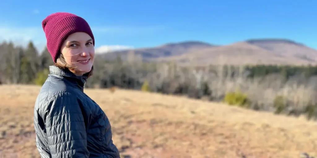 I Moved From a NYC Suburb to a Small Mountain Town: Biggest Surprises | Invesloan.com