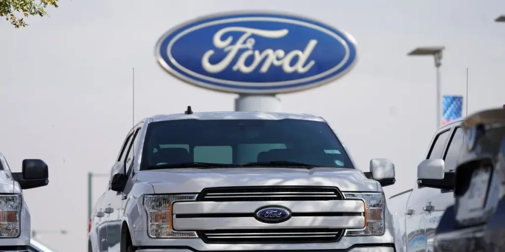 You Can Now Buy a Pre-Owned Ford on Amazon | Invesloan.com