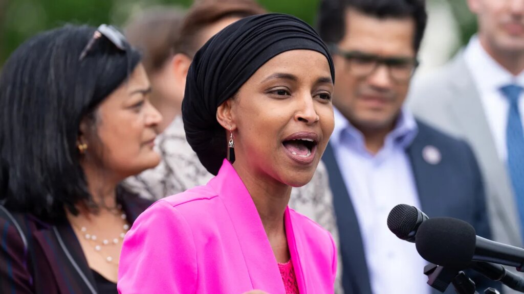 Ilhan Omar tells Trump ‘I can learn’ in Constitution debate spat | Invesloan.com