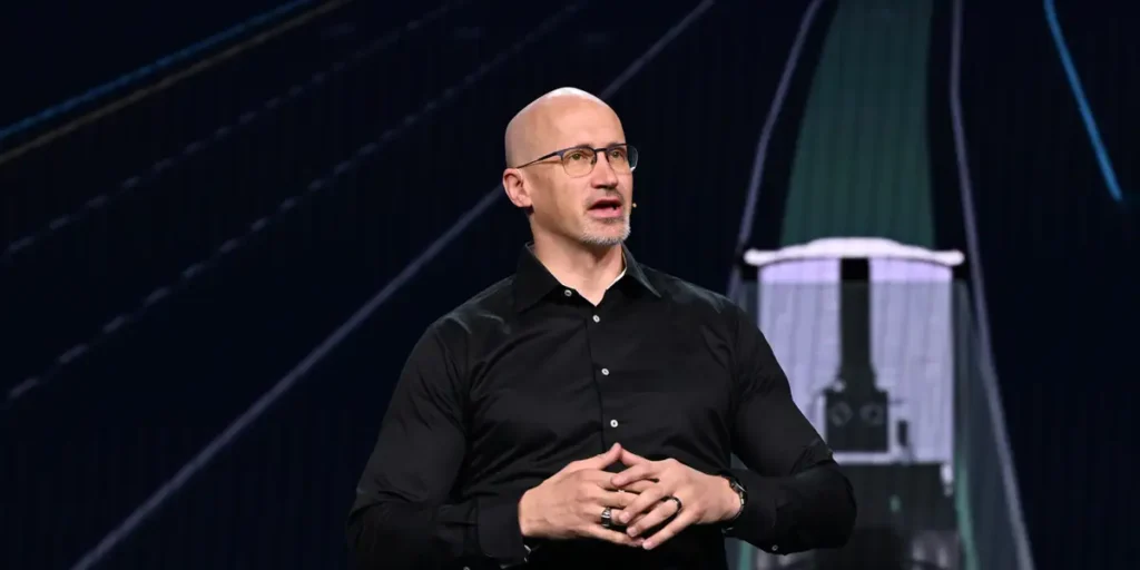 GM Has Hired a Former Tesla Exec in Its Revived Self-Driving Push | Invesloan.com