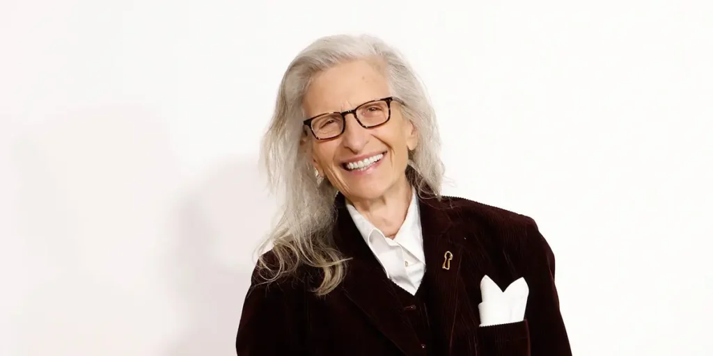 Annie Leibovitz Says Her Daughter Gets Mad If She Slacks on Self-Care | Invesloan.com