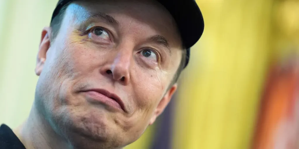 Elon Musk Spent the Weekend Bashing the EU After X Was Fined | Invesloan.com