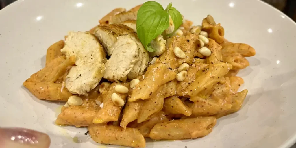 My Best 5-Ingredient Pasta Sauce Recipe Is Packed With Protein, Fiber | Invesloan.com