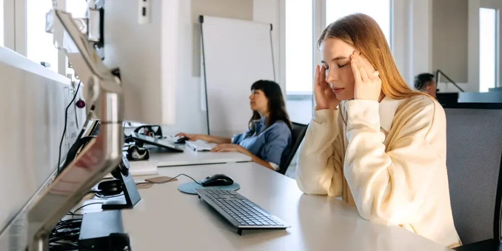 2025’s Words of the Year Say a Lot About an Internet We Can’t Quit | Invesloan.com