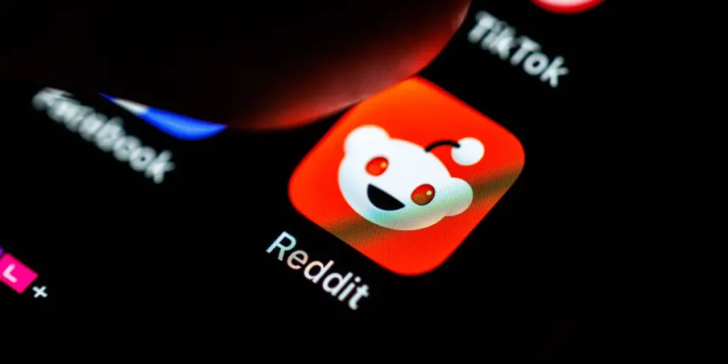 Reddit Says Its Not a Social Media Platform in Suit Against Australia | Invesloan.com