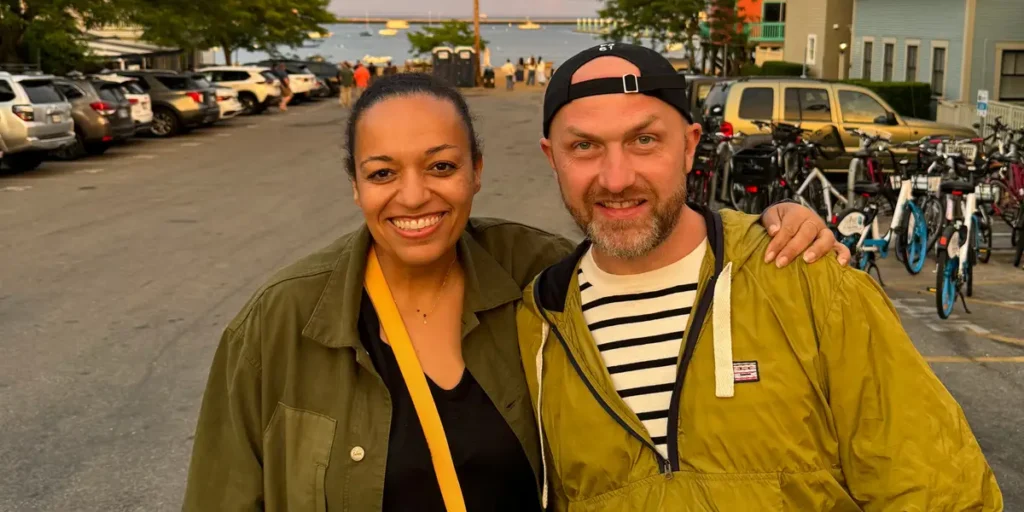 I Bought a Home With My Best Friend. Co-Investing in Real Estate Has Pros and Cons. | Invesloan.com