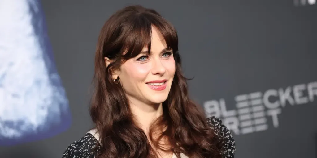 Zooey Deschanel Says She Doesn’t Let Her Kids See Her Insecure | Invesloan.com