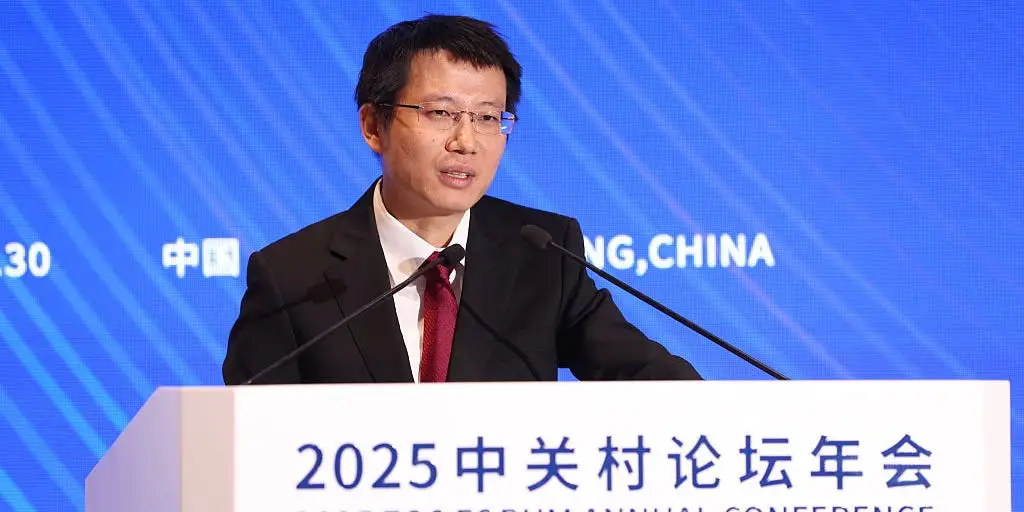 China’s Economic Slump Isn’t Stopping a Billionaire Boom in AI Chips | Invesloan.com