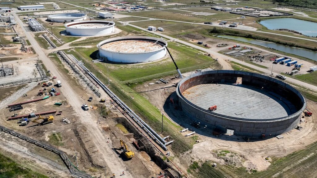 Trump administration steadily refilling Strategic Petroleum Reserve | Invesloan.com