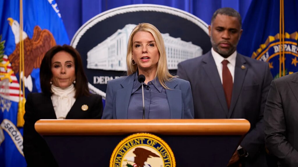 J6 pipe bomb proof was simply ‘sitting there’ throughout Biden period, Bondi says | Invesloan.com