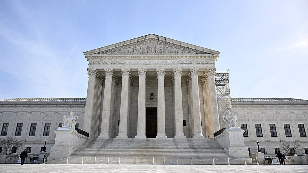 SCOTUS weighs Trump firing powers in watershed court docket cae | Invesloan.com