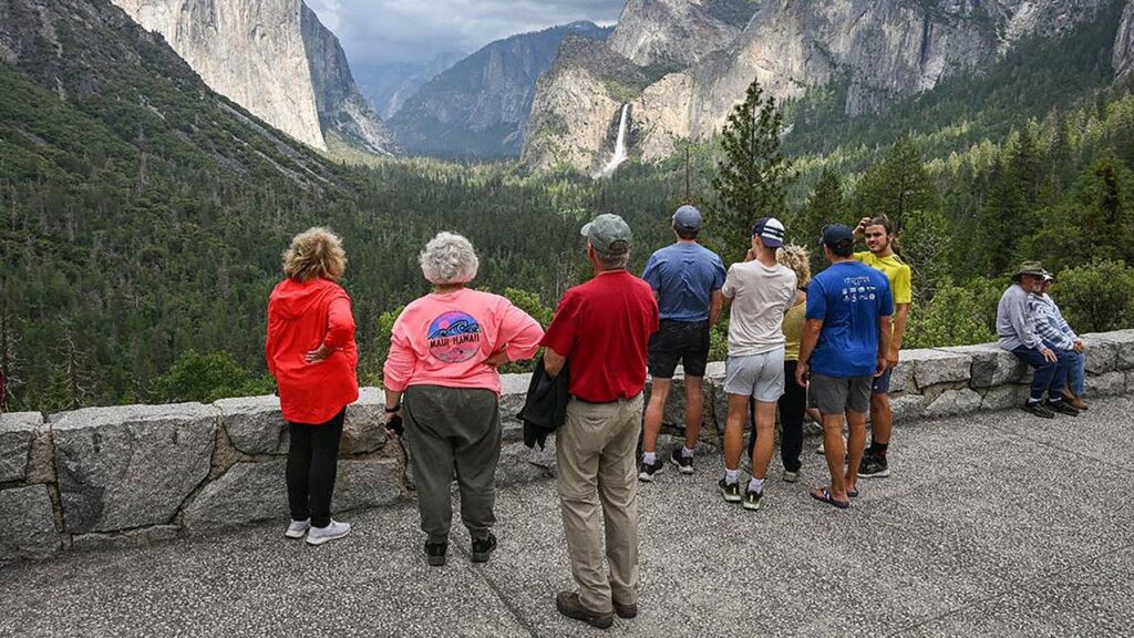 Trump provides his birthday to nationwide parks fee-free days, makes controversial drops | Invesloan.com