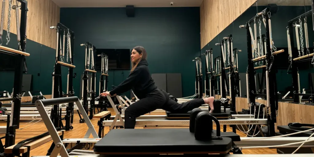 Things Not to Do at First Pilates Class, From Longtime Pilates Instructor | Invesloan.com