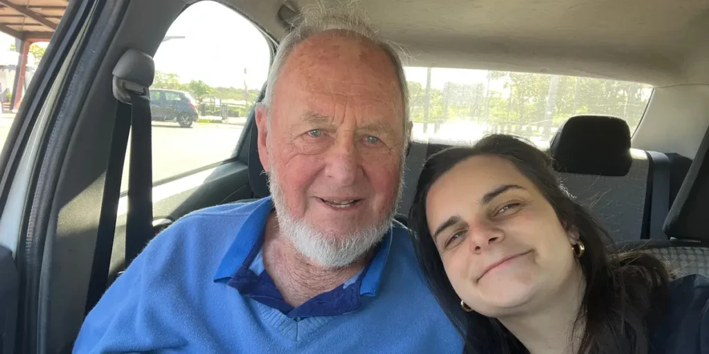 My Grandfather Helped Me Open an Investment Account When I Turned 21 | Invesloan.com