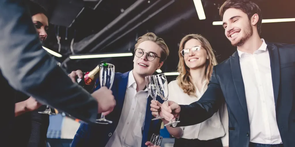 Here’s When Big Banks Are Revealing Year-End Bonuses. See the Dates. | Invesloan.com