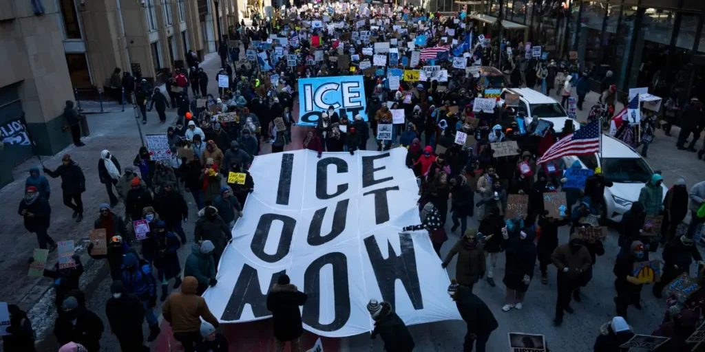 Anti-ICE Protests Take Place Nationwide | Invesloan.com