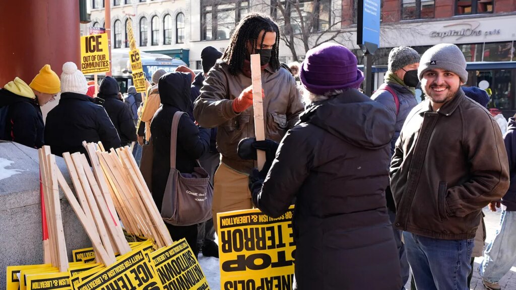 Far-left teams stage ‘ICE OUT’ protests towards immigration enforcement nationwide | Invesloan.com