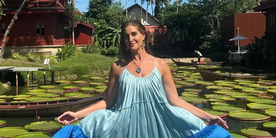 She Moved to Phuket As a Single Mom and Says Her Son Is Thriving | Invesloan.com