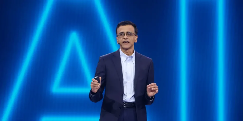 Snowflake CEO Says Software Could Become a ‘Dumb Data Pipe’ to AI | Invesloan.com