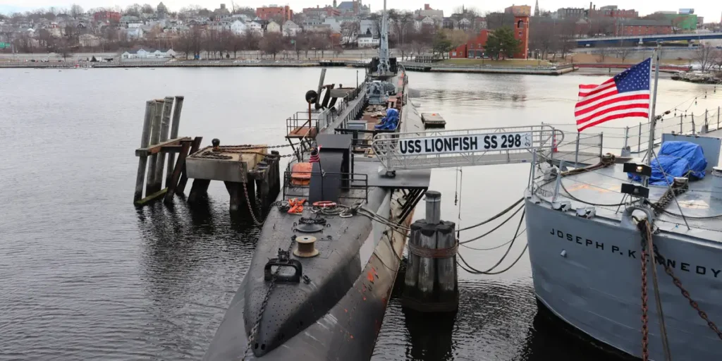 WW2 Submarine Tour: Take a Look Inside the USS Lionfish | Invesloan.com