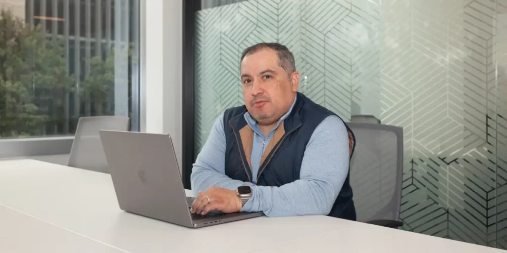 Startup Founder Shares Where to Leverage AI, and What It Can’t Replace | Invesloan.com