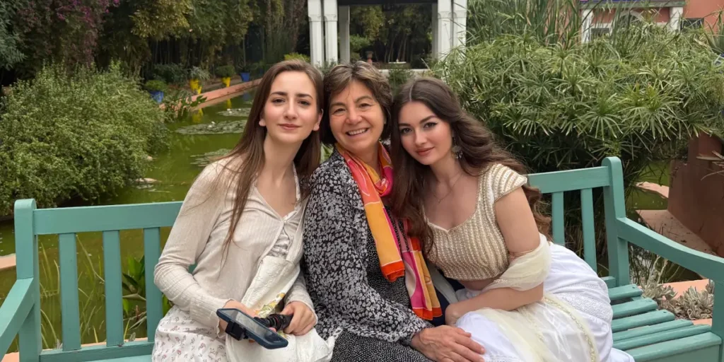 My Dad’s Death Changed My Perspective on Living With Family As an Adult | Invesloan.com