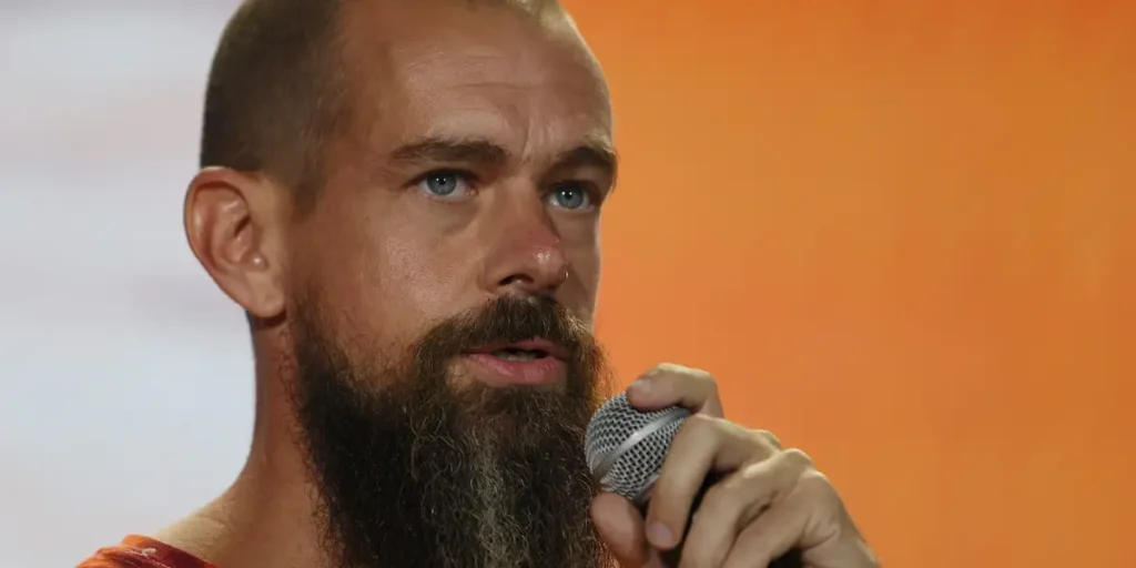 CEO Jack Dorsey Warns of AI Impact As Block Cuts 40% of Workforce | Invesloan.com