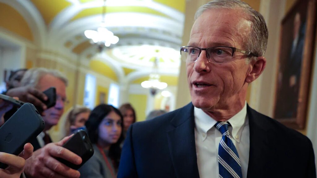 Thune accuses Dems of ‘working scared’ from their base as shutdown rages on | Invesloan.com