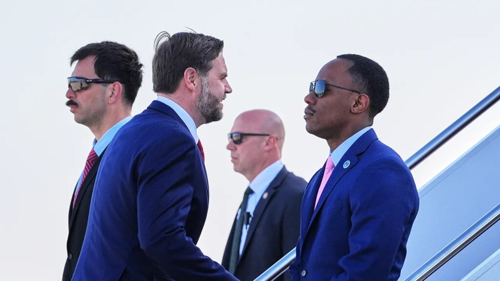 Vance arrives in Pakistan for Iran ceasefire talks with Witkoff and Kushner | Invesloan.com