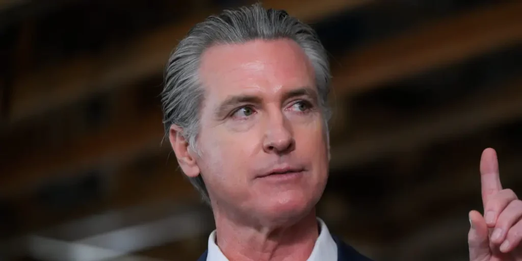 Newsom Vowed to Stop California Billionaire Tax, Ballot Deadline Looms | Invesloan.com
