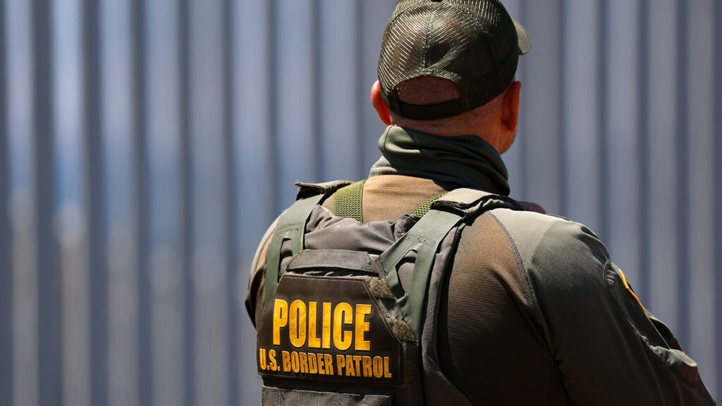 Border Patrol hits document 21,471 brokers in company’s 102-year historical past | Invesloan.com