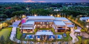 Inside the $85M James Bond-Inspired Florida Mansion | Invesloan.com
