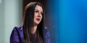 Top OpenAI Executive Fidji Simo Is Stepping Down | Invesloan.com