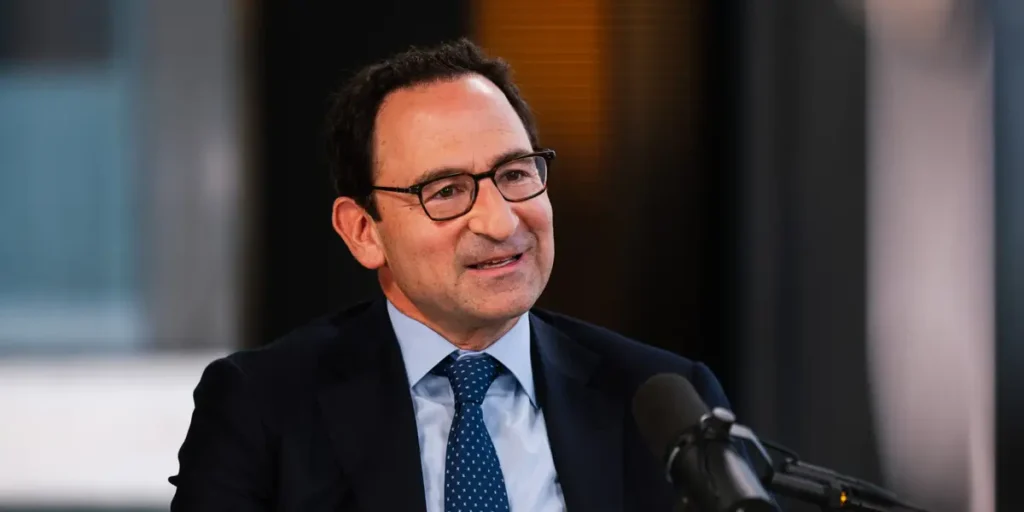 Jon Gray Tells Blackstone Interns the ‘Winning Formula’ for Success | Invesloan.com