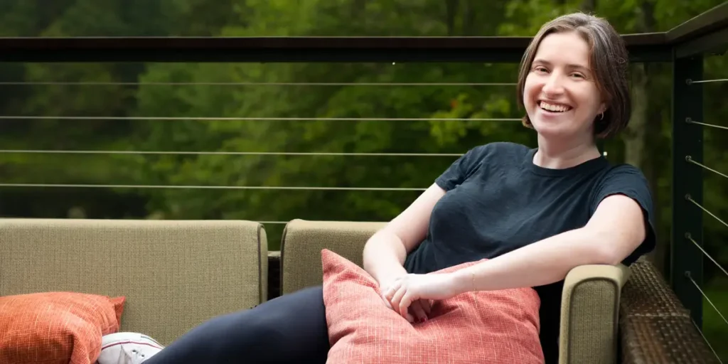 Software Engineer Decided to Pursue Nursing After a Layoff and AI | Invesloan.com