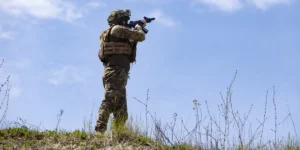 Ukraine’s Elite Operators Change How They Fight Drones, Clear Trenches | Invesloan.com