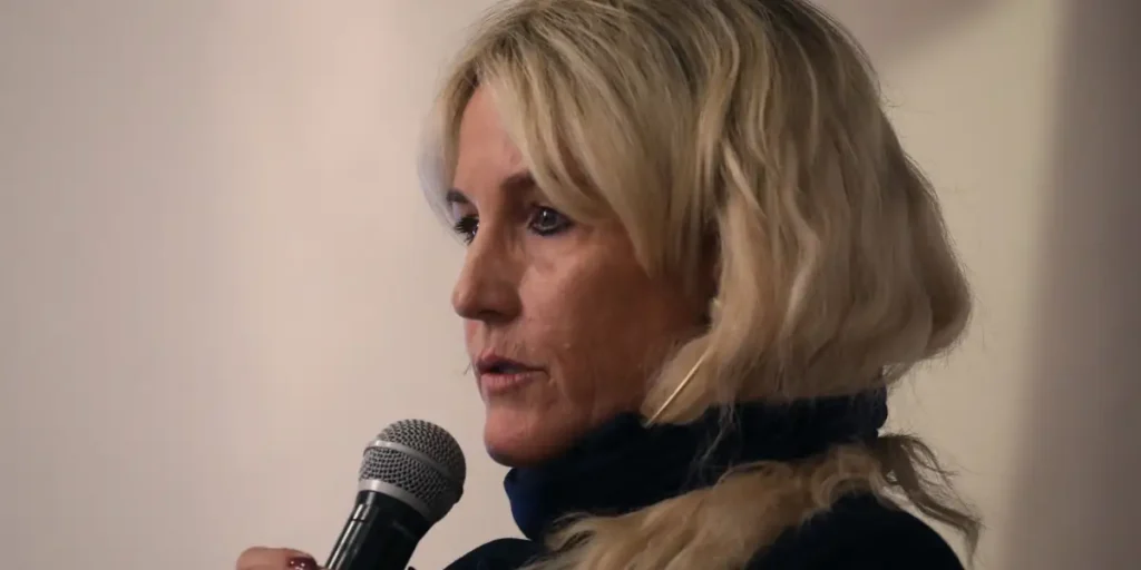 Erin Brockovich’s Crusade Against Data Centers Is Going Crowd-Sourced | Invesloan.com