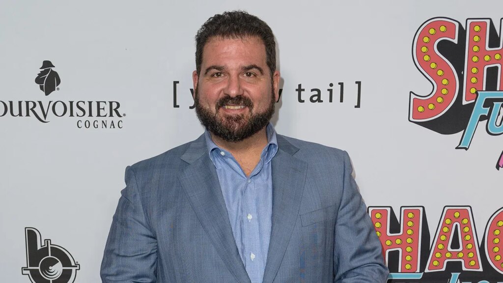Dan Le Batard claims ESPN is run by McAfee and ‘White individuals’ after layoffs, slanders OutKick in unhinged rant | Invesloan.com