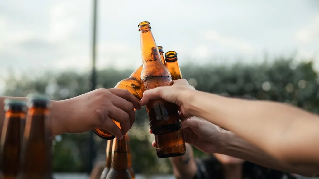 Supreme Court takes up Alaska aircraft seizure in alcohol import case | Invesloan.com
