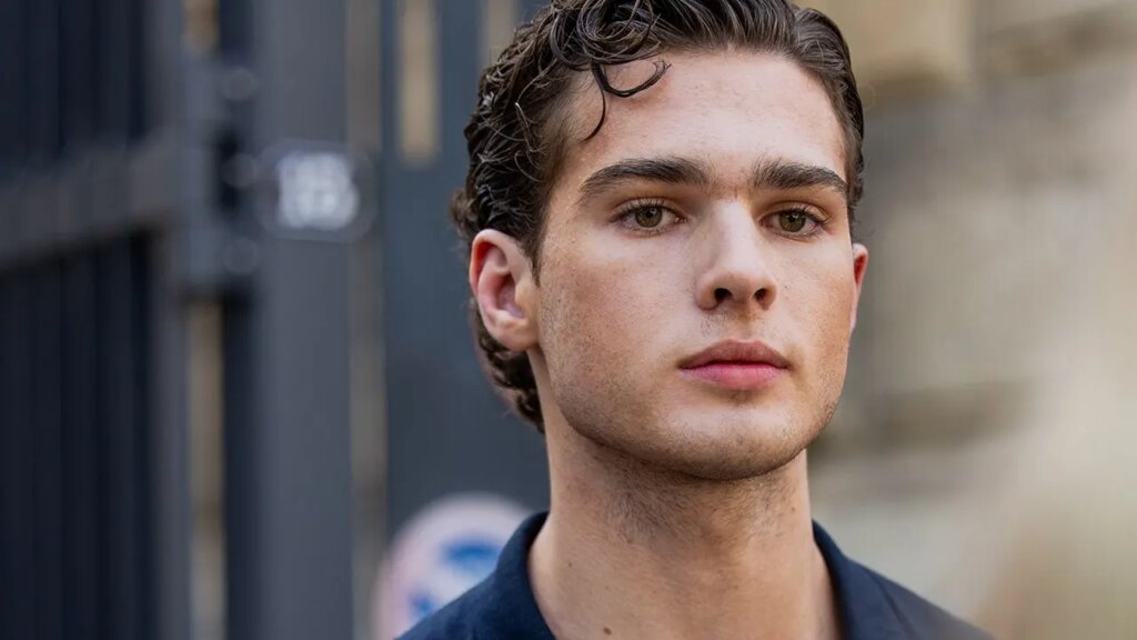 Fitness influencer reveals teen testosterone use on Hannity podcast | Invesloan.com