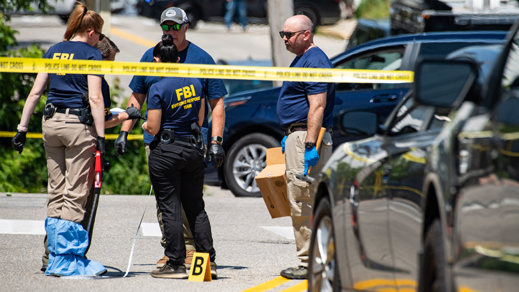 DHS disputes New York Times report on FBI investigating ICE brokers | Invesloan.com