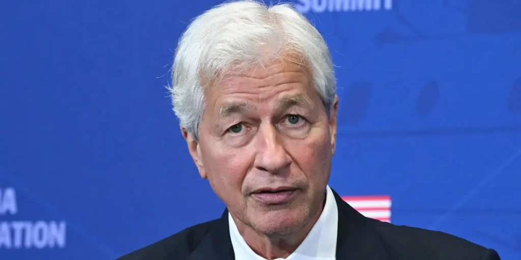 JPMorgan CEO Jamie Dimon Says AI Spending Boom Is Likely to Pay Off | Invesloan.com
