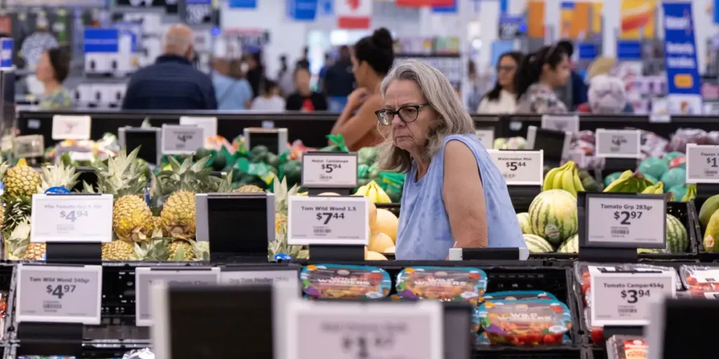 Walmart Using $2.9B Tariff Refund on Price Cuts and Customer Experience | Invesloan.com